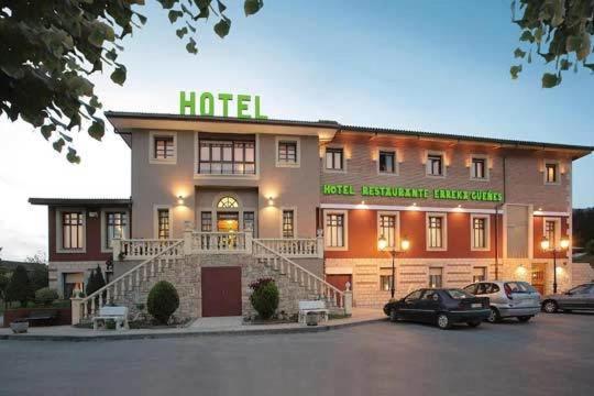 Hotel Guenes Exterior photo